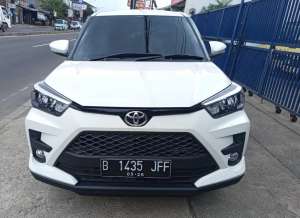 Jual bekas TOYOTA RAIZE 1.0 TURBO MATIC 2021 PUTIH,lokasi di Jakarta Timur