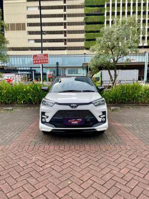 Jual bekas Toyota Raize 1.0T S CVT NIK 2023,lokasi di Jakarta Barat