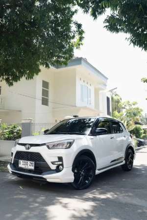 Jual bekas Toyota Raize 2021 Bensin,lokasi di Depok Kota