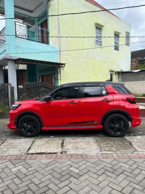 Jual bekas Toyota Raize 2023 Bensin,lokasi di  ,Malang Kota