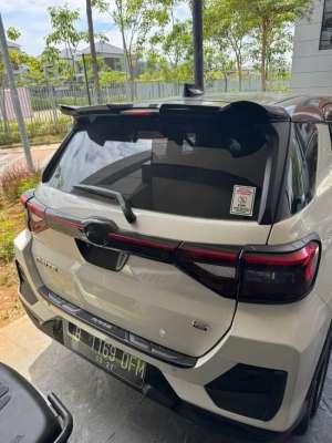 Jual bekas Toyota Raize G 20212022 AT White,lokasi di Jakarta Utara