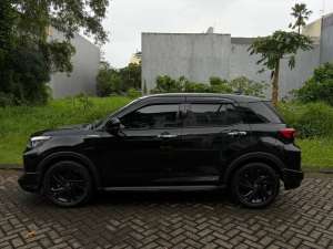 Jual bekas Toyota Raize GR Sport CVT 2023,lokasi di Jakarta Barat