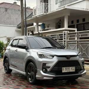 Jual bekas TOYOTA RAIZE GR TSS TWO TONE 2024 LOW KM,lokasi di Jakarta Selatan