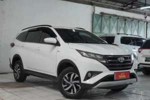 Jual bekas Toyota Rush 1.5 G Matic AT tahun 2019 Putih DP minim,lokasi di  