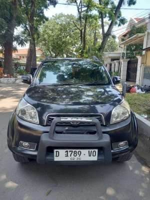 Jual bekas Toyota Rush 2010 Bensin,lokasi di Bandung Kota