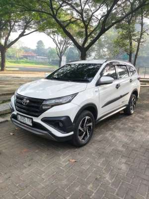 Jual bekas Toyota Rush 2018 Bensin,lokasi di Bekasi Kab.