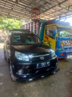 Jual bekas Toyota Rush matic 2012,lokasi di Pati Kab.