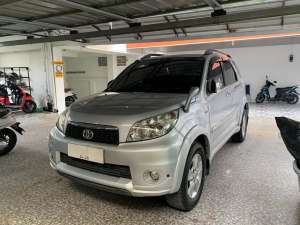 Jual bekas TOYOTA RUSH TRD SPORTIVO MATIC SILVER 2013 SURAKARTA,lokasi di Surakarta Kota