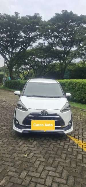 Jual bekas Toyota Sienta 1.5L Q 2016 Putih Record,lokasi di Tangerang Selatan Kota