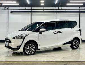 Jual bekas Toyota Sienta V 1.5 AT 2020 Putih,lokasi di  