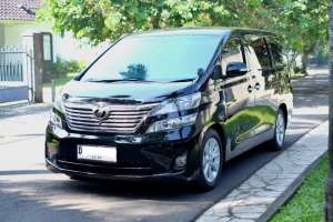 Jual bekas Toyota Vellfire 2008 premium sound CBU,lokasi di Bandung Kota
