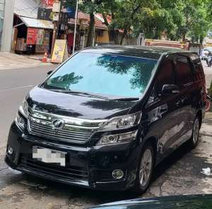 Jual bekas Toyota Vellfire 2012 Bensin,lokasi di  ,Bandung Kota