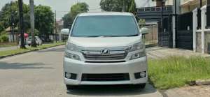 Jual bekas Toyota Vellfire 2013,lokasi di  