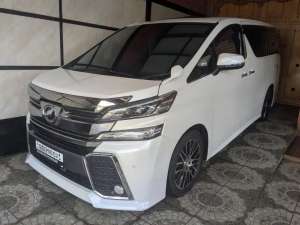 Jual bekas Toyota Vellfire 2015 pmk 2016,lokasi di  