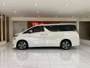 Jual bekas Toyota Vellfire 2018 Bensin,lokasi di Surabaya Kota