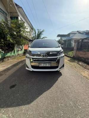 Jual bekas Toyota vellfire 2019 pemakain 2020 akhir tangan pertama dari baru..,lokasi di Banjarbaru Kota