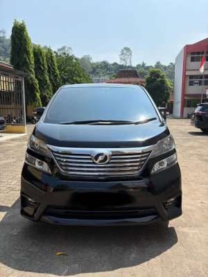 Jual bekas Toyota Vellfire tahun 2011,lokasi di Bandar Lampung Kota