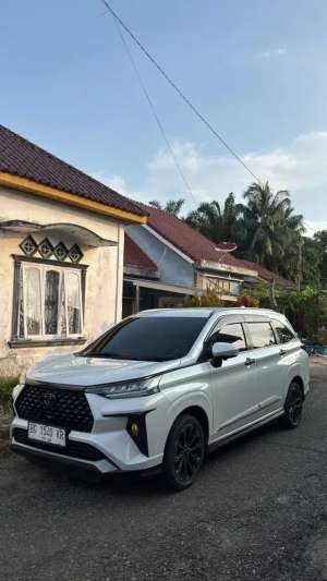 Jual bekas Toyota Veloz Q non TSS Matic 2023 nik 2022,lokasi di Ogan Komering Ilir Kab.