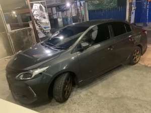 Jual bekas Toyota Vios Limo 2015 MaticBonus Galaxy Flip 6 Mulus,lokasi di Bekasi Kab.