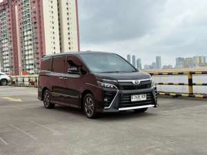 Jual bekas Toyota Voxy 2.0 2018 AT,lokasi di Jakarta Utara