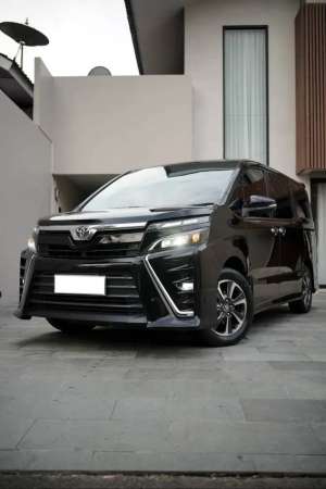 Jual bekas TOYOTA VOXY 2.0 AT,lokasi di  ,Jakarta Selatan