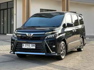 Jual bekas Toyota Voxy 2.0 AT 2020 Pajak Panjang,lokasi di Tangerang Selatan Kota