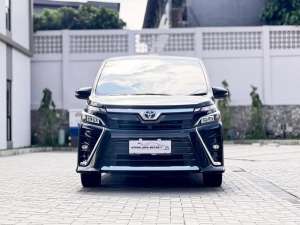 Jual bekas Toyota Voxy 2.0 AT th 2019 istana jaya motor,lokasi di Jakarta Timur