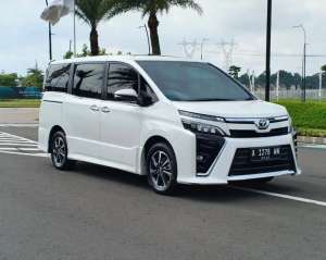 Jual bekas Toyota Voxy 2.0 Automatic 2019 Bensin Putih Metalik,lokasi di Jakarta