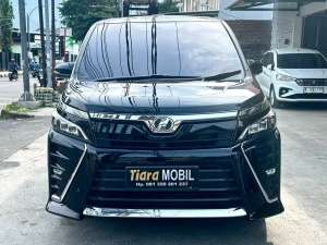 Jual bekas Toyota Voxy 2.0 Automatic Th 2019,lokasi di  ,Cirebon Kota