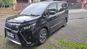 Jual bekas Toyota Voxy 2020 Bensin,lokasi di  ,Semarang Kota