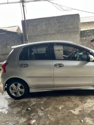 Jual bekas Toyota Yaris 2009 Bensin,lokasi di Depok Kota