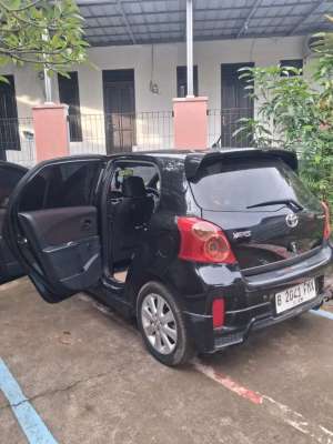 Jual bekas Toyota Yaris 2012 Bensin,lokasi di Bekasi Kab.