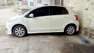 Jual bekas Toyota Yaris 2013 Bensin,lokasi di Bogor Kab.