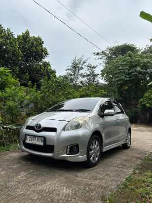 Jual bekas Toyota Yaris E 2012 AT Matic Ganjil,lokasi di Jakarta Selatan