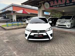 Jual bekas Toyota Yaris E 2015 MT Putih Manual,lokasi di Jakarta Barat