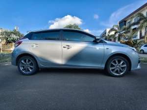 Jual bekas Toyota Yaris G AT 2015Sangat Terawat,lokasi di Jakarta Barat