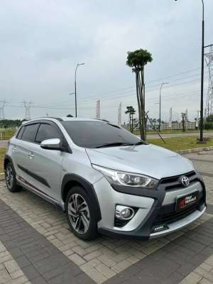 Jual bekas TOYOTA YARIS HEYKERS2017,lokasi di Jakarta Selatan
