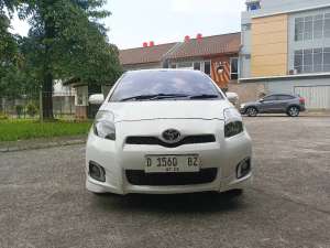 Jual bekas Toyota Yaris S matic 2013 putih,lokasi di Bandung Kota