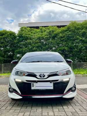 Jual bekas Toyota Yaris S TRD 2019 matic low km,lokasi di Bekasi Kota