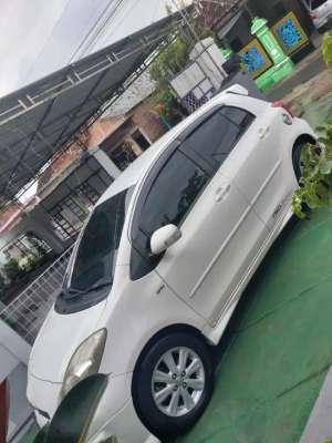 Jual bekas Toyota Yaris Sporty Manual Th 2013,lokasi di Sragen Kab.