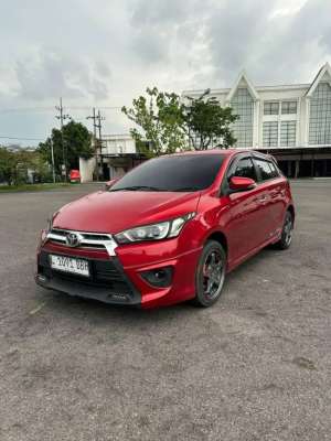 Jual bekas TOYOTA YARIS TRD 1.5 MATIC 2015,lokasi di Surabaya Kota