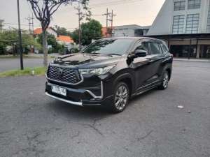 Jual bekas TOYOTA ZENIX 2.0 Q HV MODELISTA 2022,lokasi di Sidoarjo  Kab.