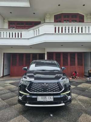 Jual bekas TOYOTA ZENIX Q HYBRID 2023,lokasi di Surabaya Kota