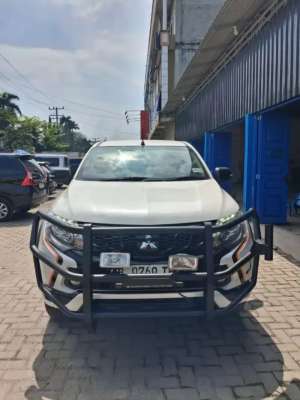 Jual bekas Triton Athlete Manual 2019 Putih,lokasi di Medan Kota