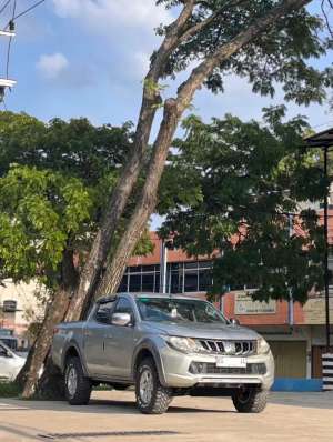 Jual bekas Triton Double Cabin 4x4 GLS Manual 2018,lokasi di Palembang Kota