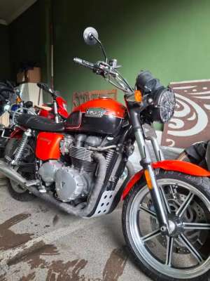 Jual bekas Triumph bonneville t100 2011 special edition, like new, FP,lokasi di Jakarta Timur