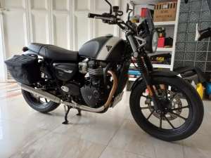 Jual bekas TRIUMPH Speed Twin 900cc Km 900 Kilo,lokasi di  ,Bandung Kota
