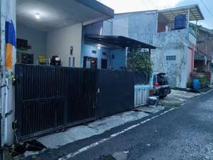 TURUN HARGA Dijual Rumah Cisaranten Arcamanik Endah lokasi strategis bebas banjir nyaman dan asri cocok untuk dijadikan rumah tinggal atau kantor. lokasi di Bandung Kota, tersedia melalui melalui situs Olx
