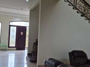 TURUN HARGA Dijual Rumah MEWAH Sapphire PHG GADING SERPONG lokasi di Tangerang Kota, tersedia melalui melalui situs Olx