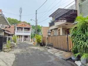 TURUN HARGARumah Cantik Siap Huni Dalam perumahan jatibening 2 lokasi di Bekasi Kota, tersedia melalui melalui situs Olx